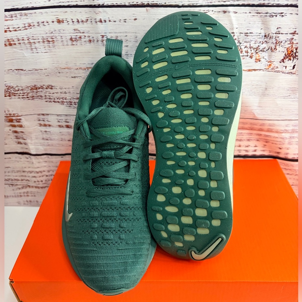 New Women’s Nike Reactx Infinity Run 4 Vintage Green Running  Athletic Shoes.